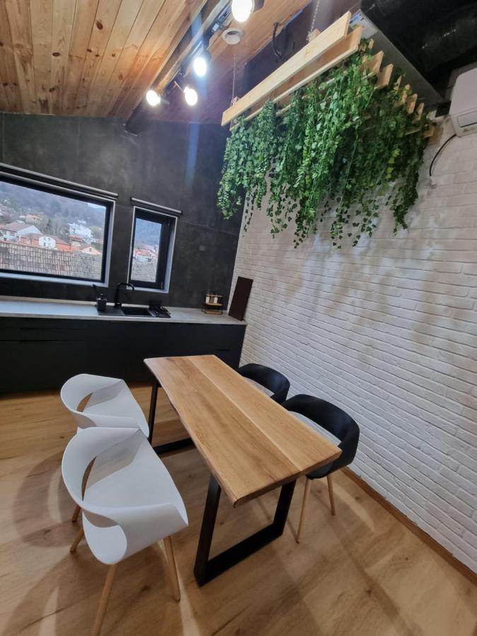Casa Chiper - Attic Apartment With View Brasov Ngoại thất bức ảnh